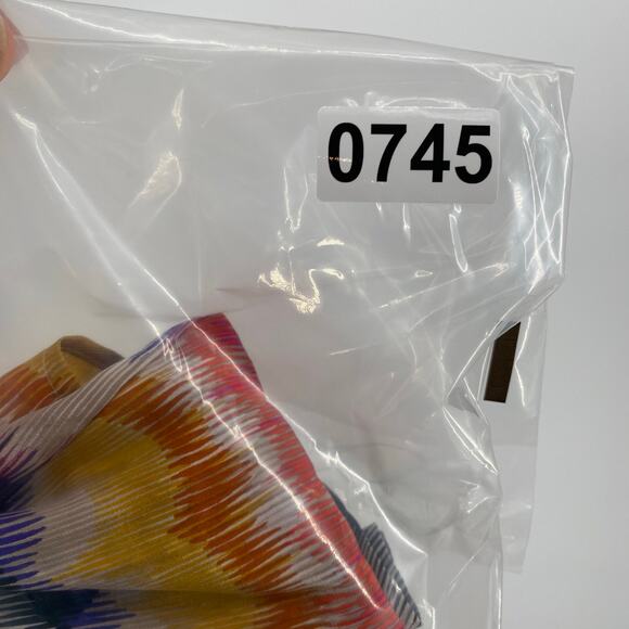 Trina Turk Tank Top Women’s Medium Silk Colorful Cruise Vacation Resortwear - Picture 7 of 7